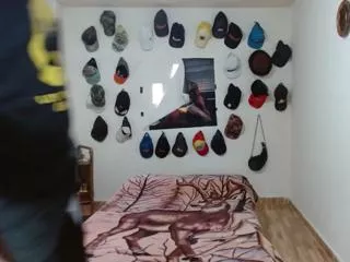 tairon_tuck on Flirt4Free