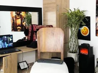 titan_jones on Flirt4Free