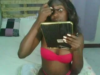 zari_quinn on Flirt4Free