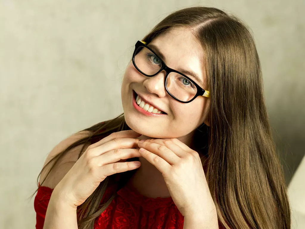 LettyThomson — I really like watch anime and listen music. I'm very creative girl and enjoy make art. Also I enjoy to cook and try the new recipes.