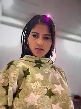 4U143 — Full nude show