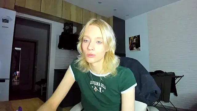 _Alice_Kitty on StripChat