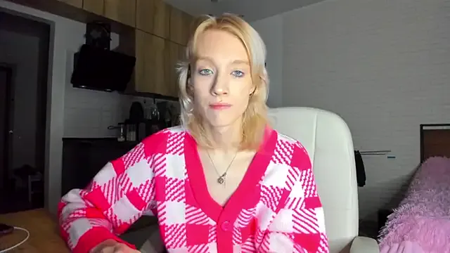 _Alice_Kitty on StripChat