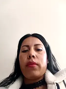 _andrea30 on StripChat