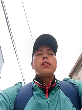 _andrea30 on StripChat