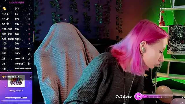 _HelenCarter on StripChat