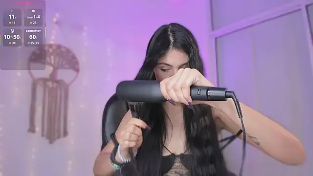 aisha_sakina on StripChat