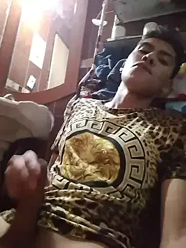 aispuro8505 on StripChat