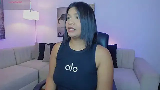 alaia7h on StripChat 