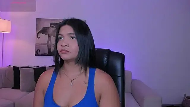 alaia7h on StripChat 