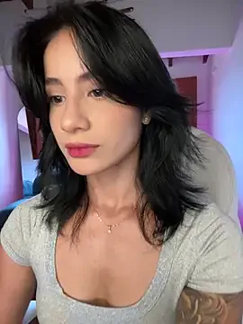 Ale_Lewis on StripChat