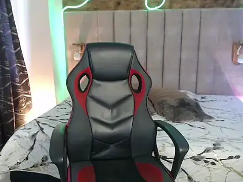 Alektra_bryce on StripChat