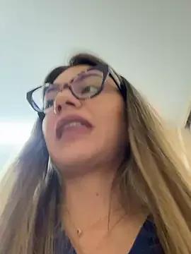 alicee16 — You make my pussy vibrate so I'm horny i