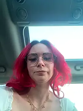 AlinaWinter on StripChat