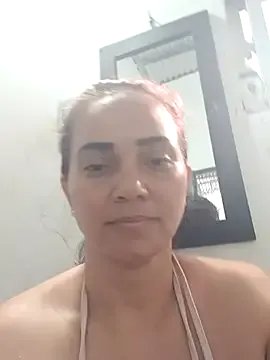 Amanda39 on StripChat 