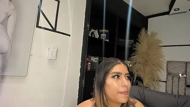 AmbarBrownn_