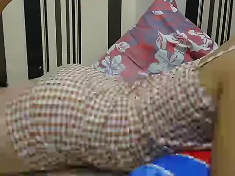 angel_pussie on StripChat