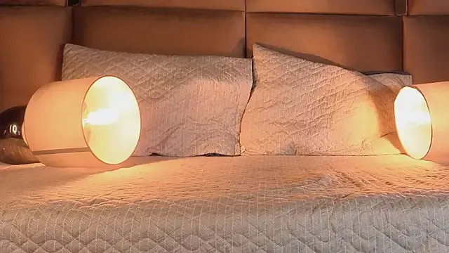 angelinepossy on StripChat