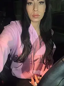 annablisss — Risky squirt on strangers car