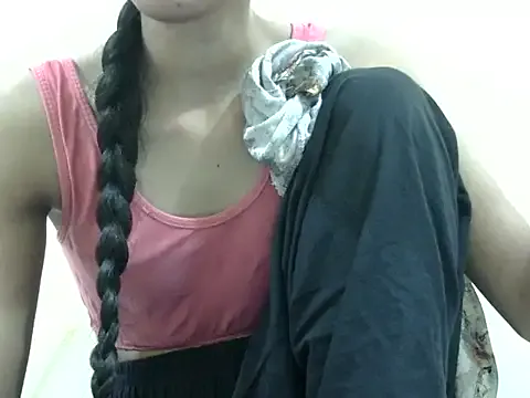 Anu_tiny on StripChat