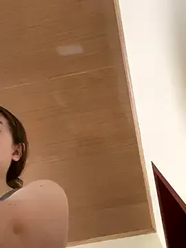 Aphrill on StripChat