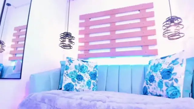 ArianaSantana on StripChat 