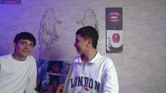 axel_milo_kairo_and_noa on StripChat