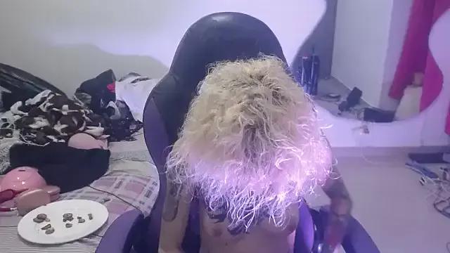 barbara_anal_squirt_ on StripChat 