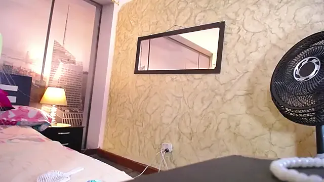 bloom_bbc on StripChat