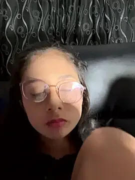 Bonnie_willliams19 on StripChat