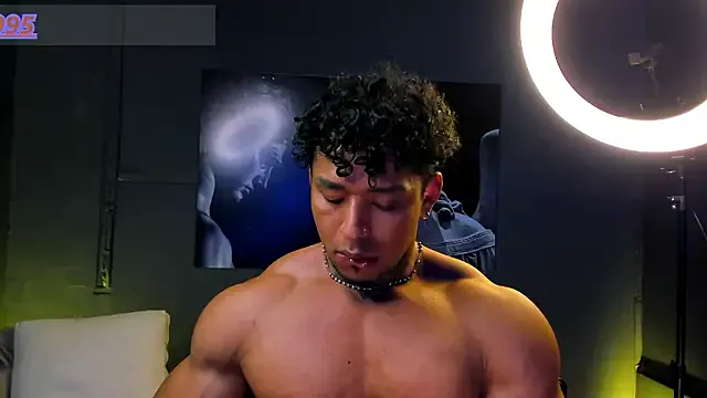 bradley_smith — cun_oil_flex_falluwIG:brad___1995