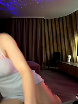 Camilla_Railian on StripChat