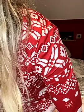 carlaaa on StripChat