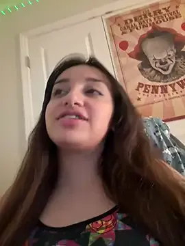 CharmingMaddie on StripChat