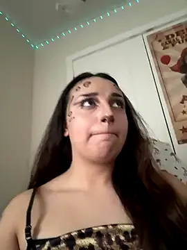 CharmingMaddie on StripChat