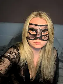 Cherrycolada on StripChat