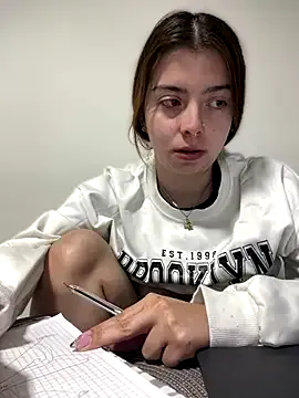 Cloew_Marz on StripChat