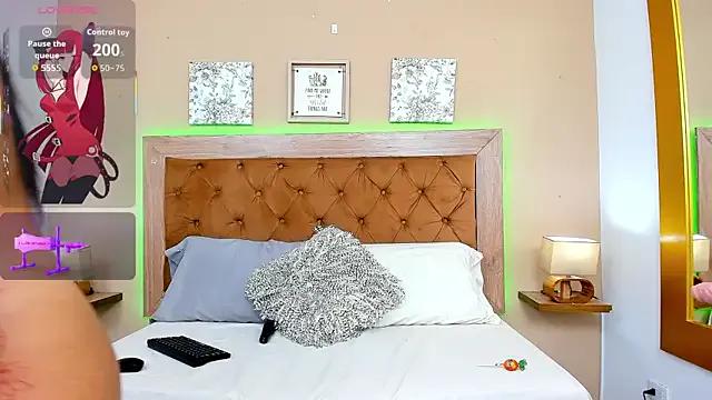 CristalLoren — Squirt 