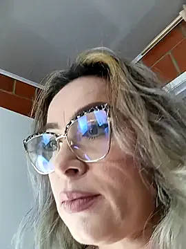 CristalRays on StripChat