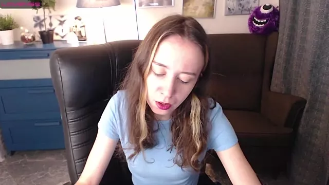 CurlySteph on StripChat