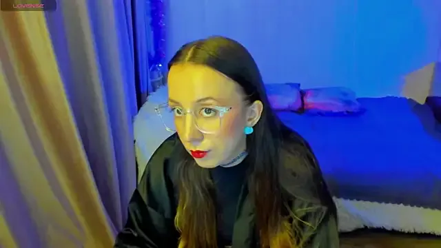 CurlySteph on StripChat