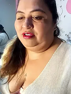 curvy_diva_ on StripChat