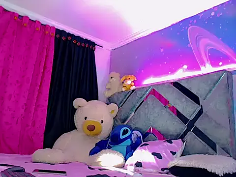 DaliaBacil25 on StripChat