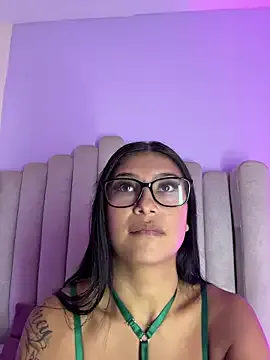 daphnevans — Freechat on StripChat