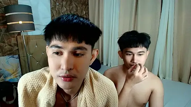 davincihugecock on StripChat