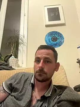 defbond420 on StripChat