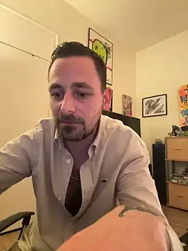 defbond420 on StripChat