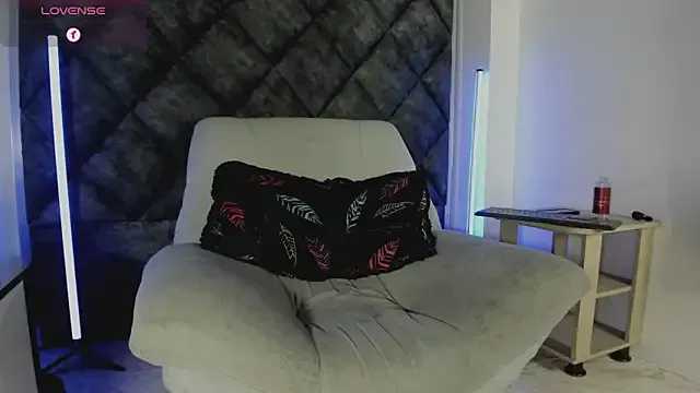 Dimitri_Bass on StripChat