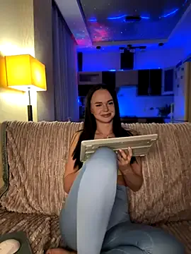 DinaTasty on StripChat