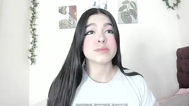 Dulcee_1 on StripChat